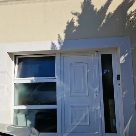 Lägenhet Maison Chaleureuse Proche A31, Avec Parking *